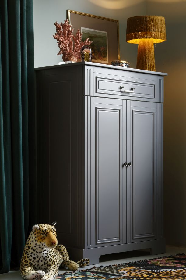 Ines neutral gray wysoka komoda 2-drzwiowa