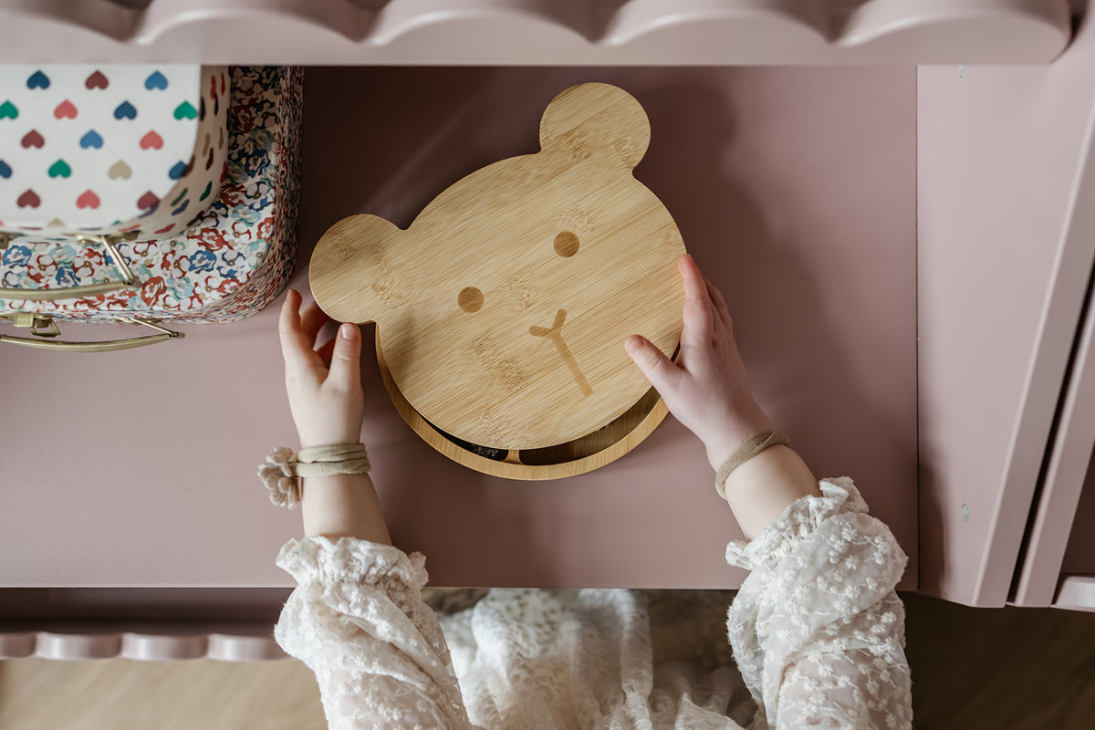 Biurko Montessori Book Nook vintage rose – kompaktowe biurko dla dzieci