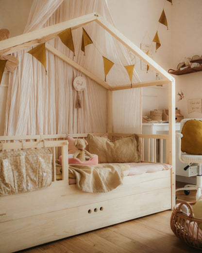 Dream Nest pine łóżko domek 80x160 z barierkami