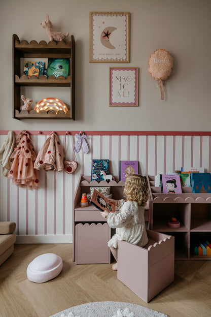 Biurko Montessori Book Nook vintage rose – kompaktowe biurko dla dzieci