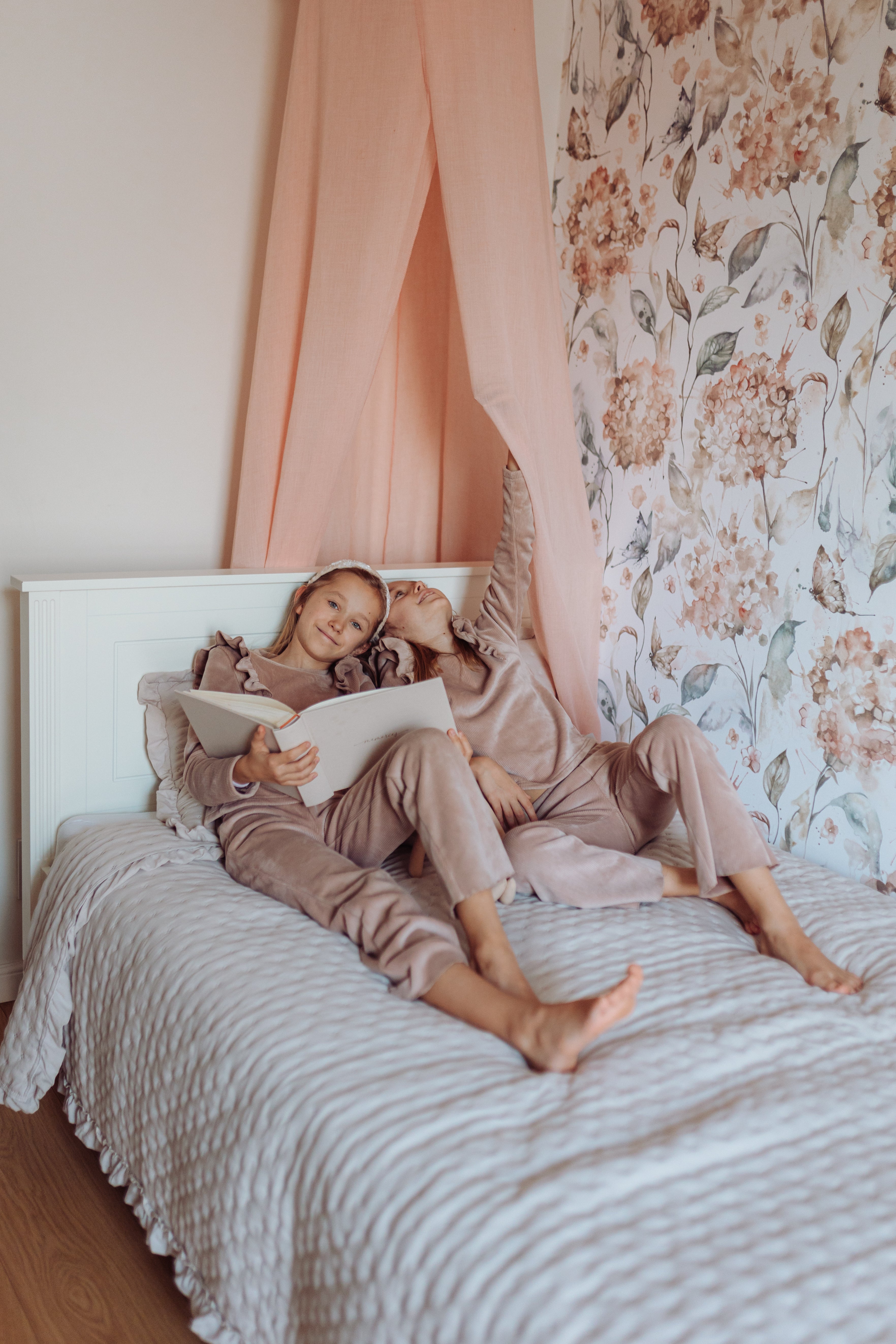 Ines elegantes weißes Bett 120x200