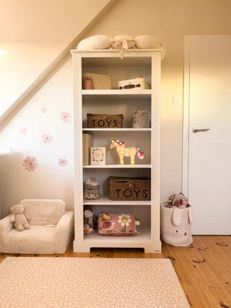 Ines elegant white bookcase