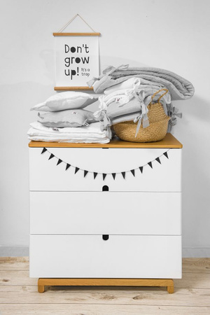 Nomi chest of drawers