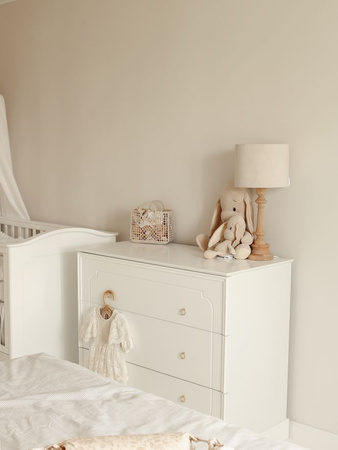 Royal timeless white 3-drawer chest
