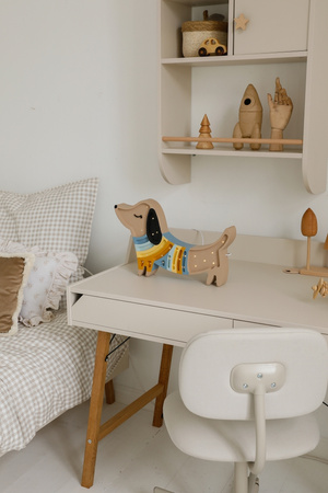 Lotta latte Schreibtisch