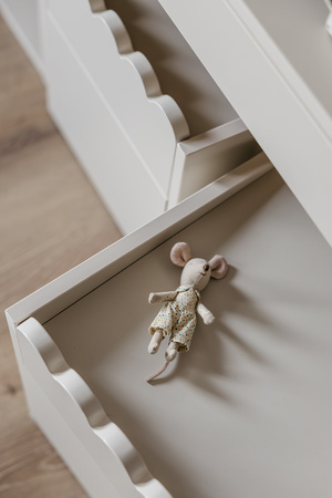 Zestaw dziecięcy Book Nook latte – biurko Montessori z dwoma krzesełkami