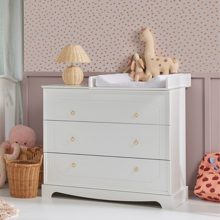 Royal timeless white 3-drawer chest