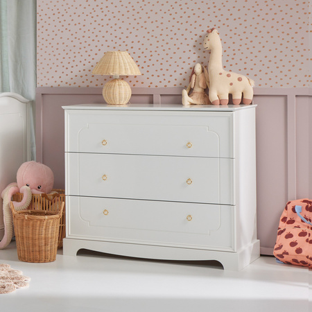 Royal timeless white 3-drawer chest