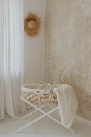 Set: Moses Basket Meeko with mattress+stand+textiles Milk + Cotton rice weave child's blanket