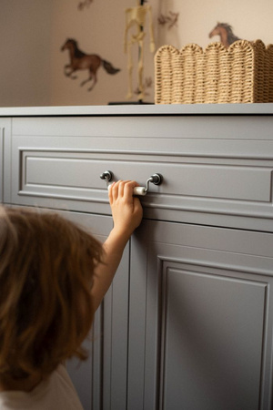 Ines neutral gray 2-door chest