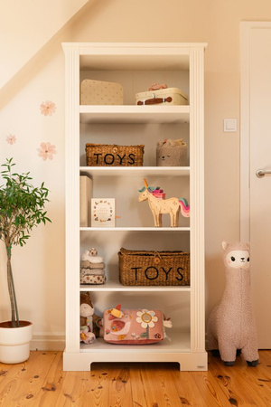 Ines elegant white Regal